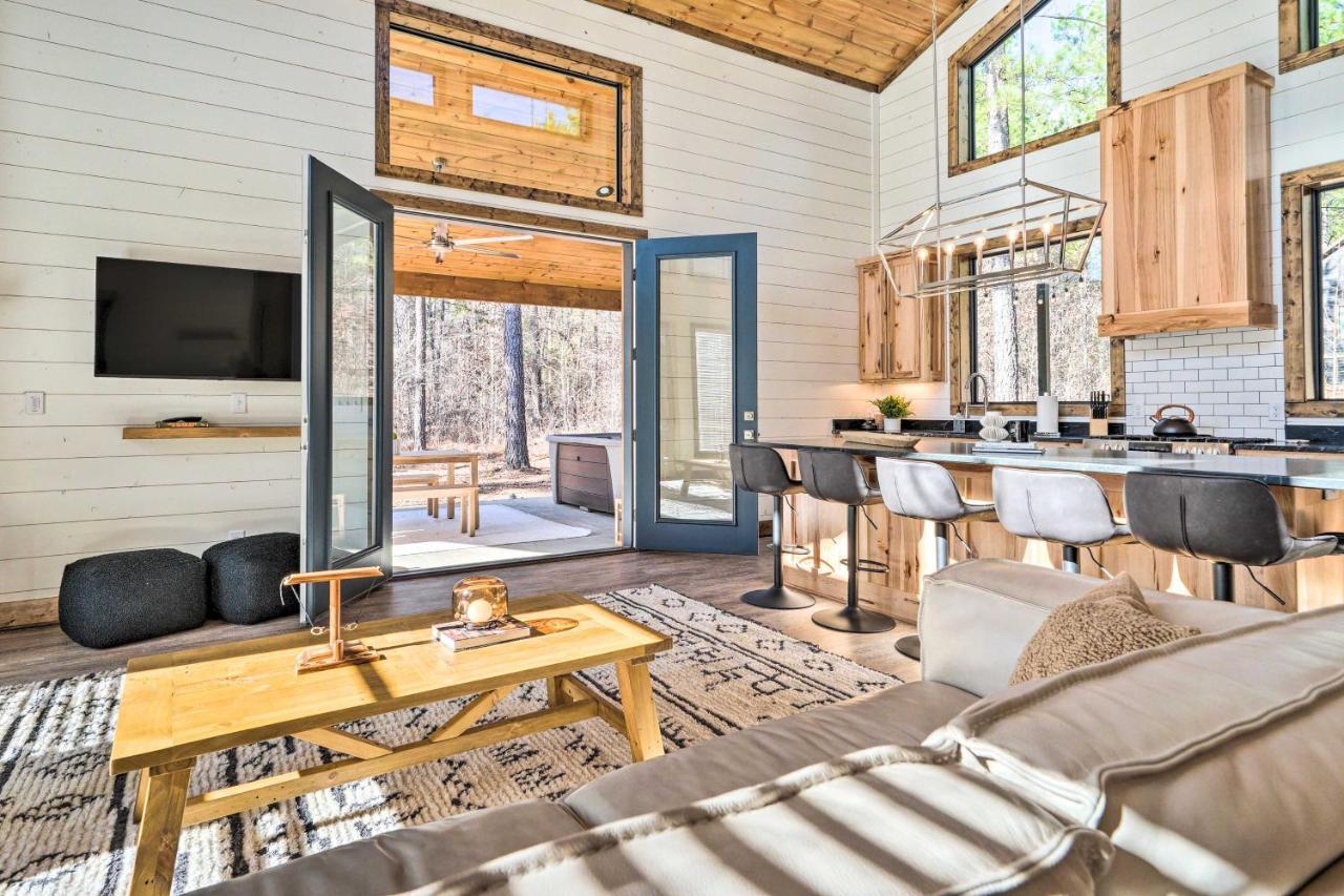 Broken Bow Cabin With Hot Tub, 10 Mi To Lake! Villa Exteriör bild